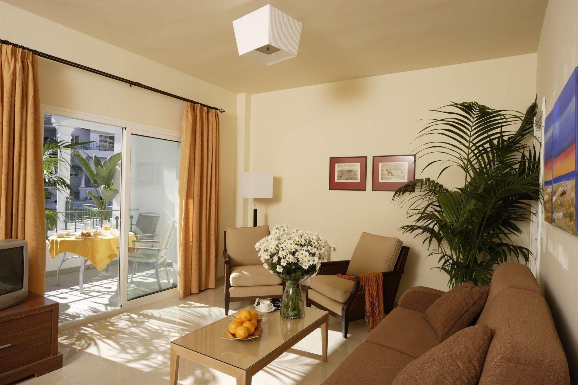 Apartamentos Marina Turquesa Nerja Quarto foto