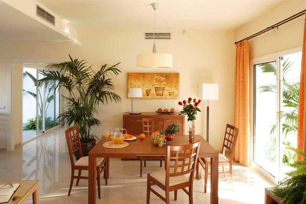 Apartamentos Marina Turquesa Nerja Quarto foto